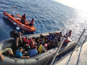Göçmenler botta yakalandı