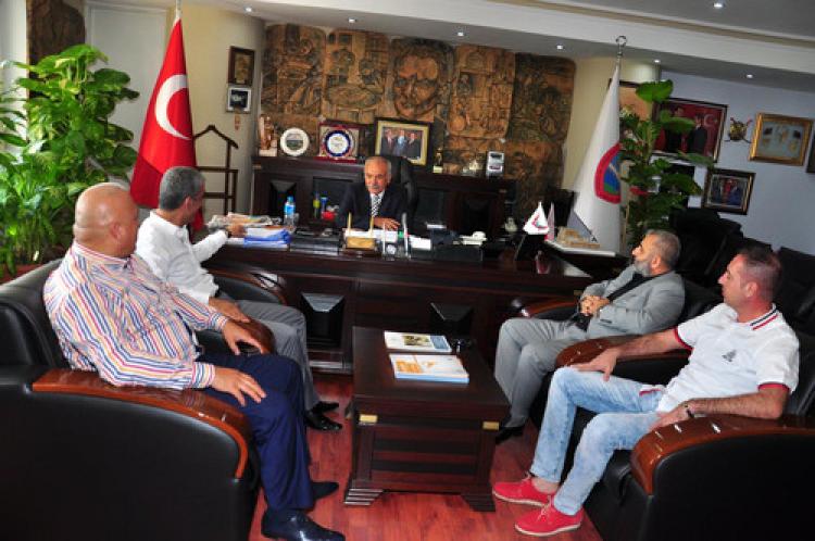 Oto galericiler, sitelerine banka şubesi istiyor