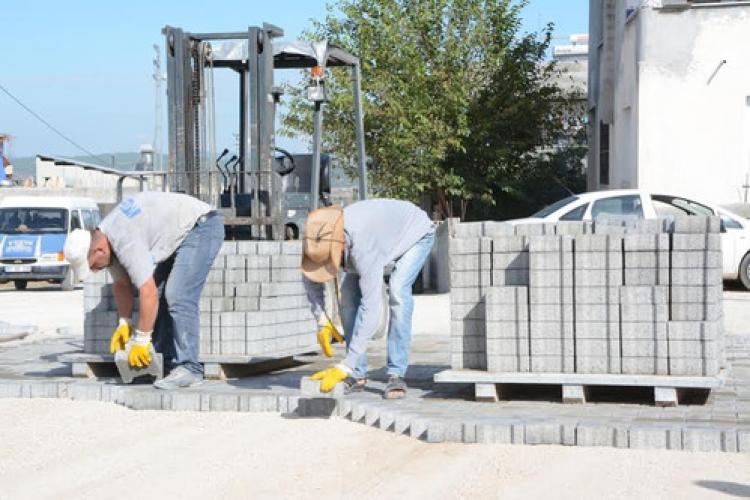 Ahmet Yesevi mahallesine 25 bin metrekare parke taş kaplaması yapıldı