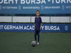 Bursa'da kız futbolcu seçmeleri başlıyor