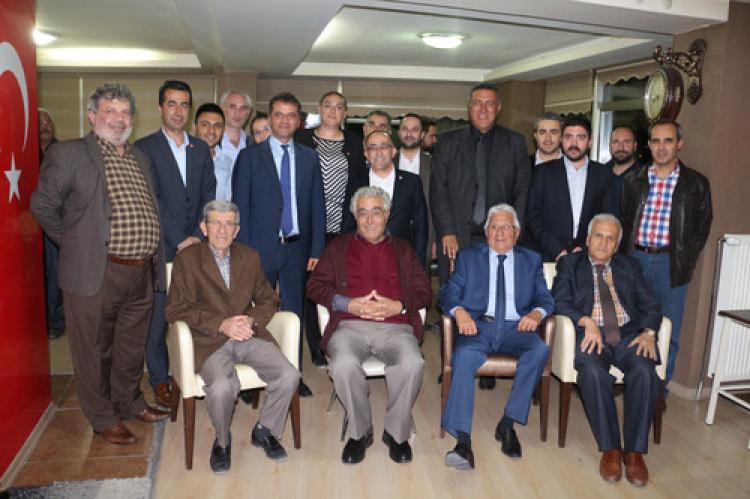 CHP'li adaylar, avukatlarla buluştu