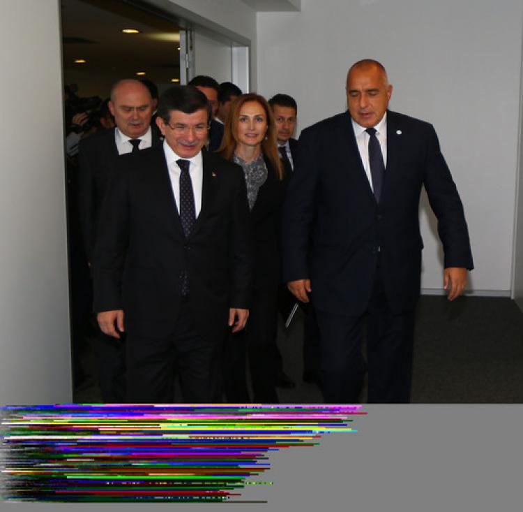 Davutoğlu, Bulgaristan Başbakanı ile görüştü