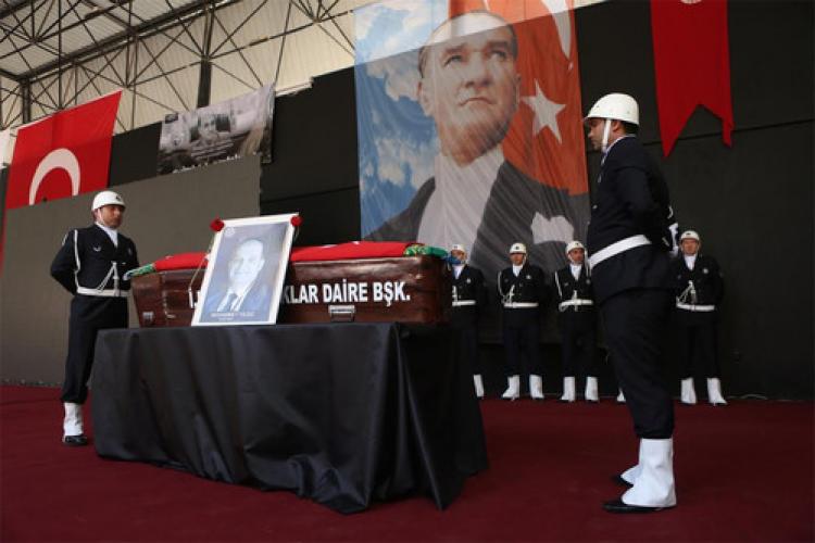 Bornova Belediye Başkan Yardımcısı Muhammet Yıldız defnedildi