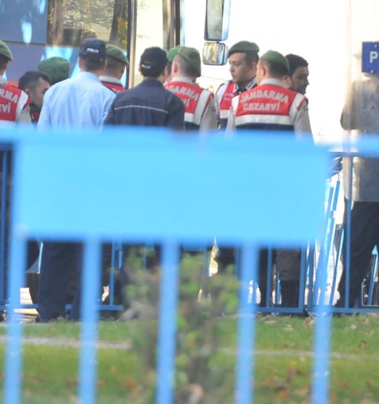 Soma davasının tutuklu sanıkları mahkemeye getirildi