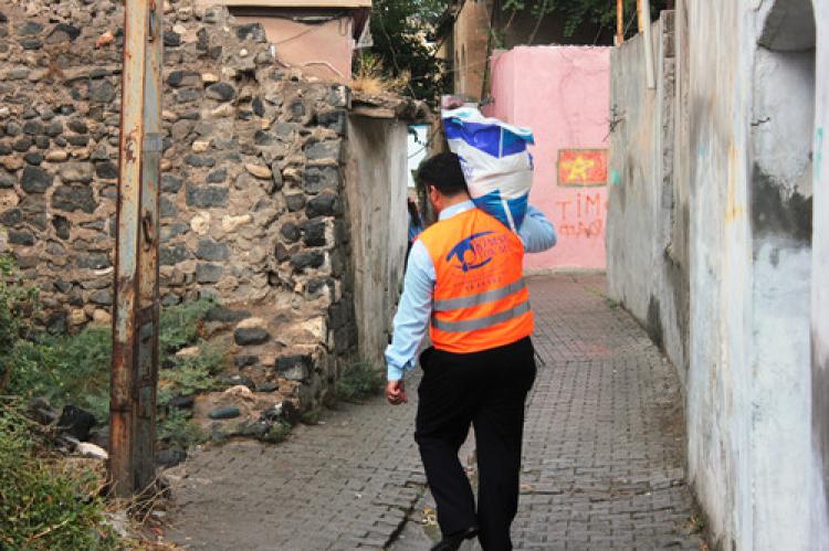 Mardin Kimse Yok Mu Derneği'nden Cizre ve Silopi'ye yardım