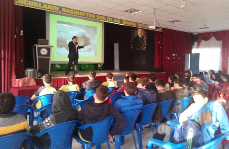 Siirt’te öğrencilere programlı çalışmanın faydaları anlatıldı