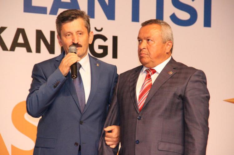 MHP’li başkan, AK Parti’ye geçti