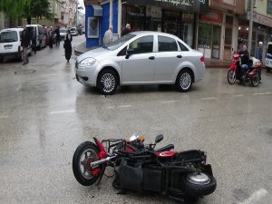 Bursa'da motosiklet kazası!