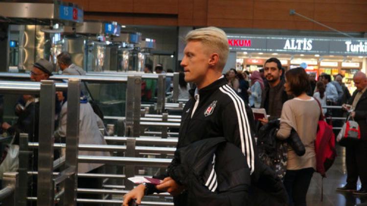 Beşiktaş, Lokomotiv Moskova maçı için Rusya'ya gitti