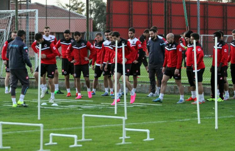 Ahmet Çalık: Derbide galip gelen taraf olmak istiyoruz