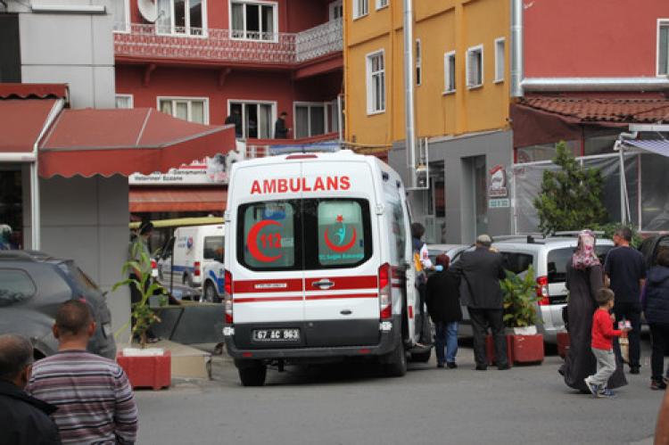 Otel odasında ölü bulundu