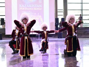 Fetih Müzesi’nde Kazak esintisi