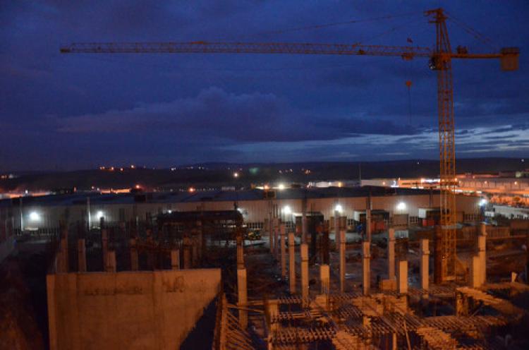 Fabrika inşaatında kalıp çöktü: 7 yaralı