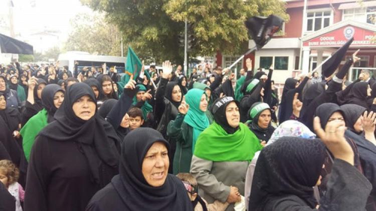 Kerbala şehitleri, gözyaşı ve dualarla anıldı