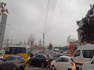 Bursa'da trafik resmen durdu