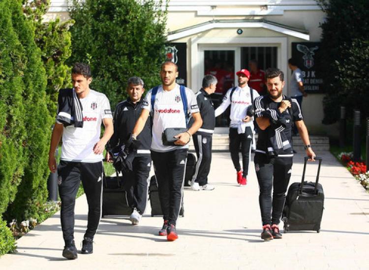 Beşiktaş, Antalya'ya gitti