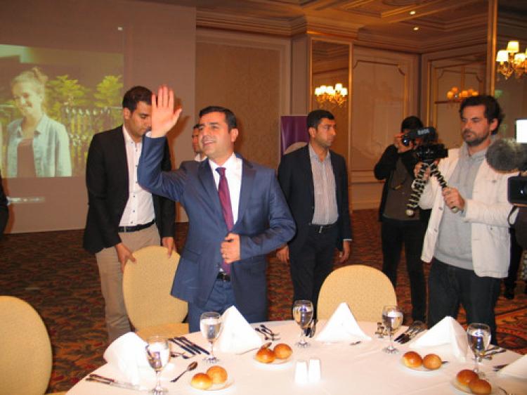 Demirtaş:Zulüm 1 Kasım'a kadar devam edecek