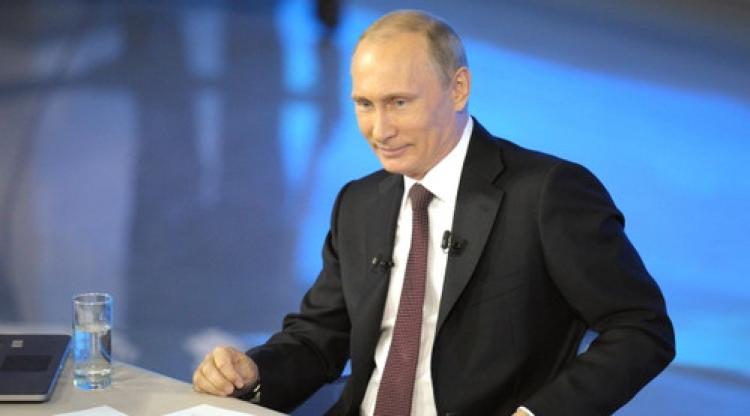 Putin, iç piyasada dövizle alış veriş yapmayın uyarısı yaptı