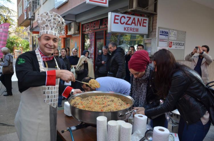 Bugün TV’ye pilavlı destek
