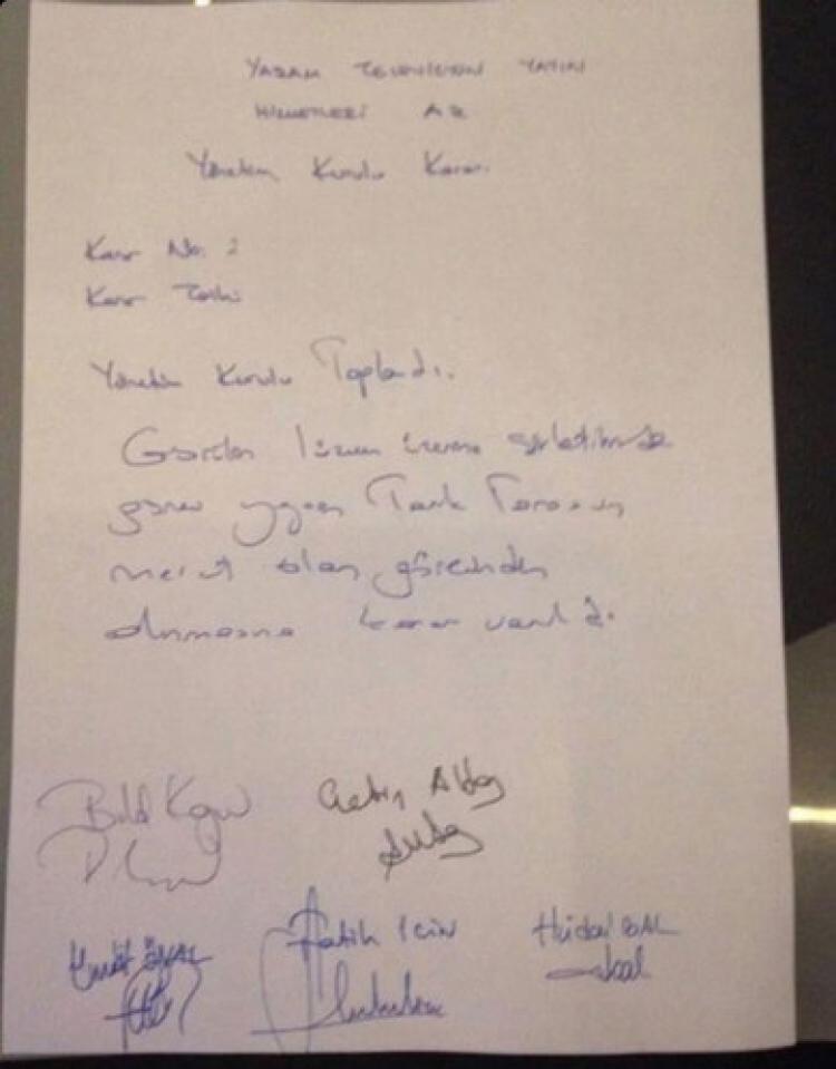 A4 kağıdı ile görevden aldılar