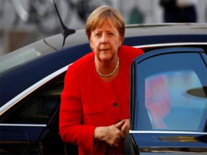 Merkel'den önemli uyarı