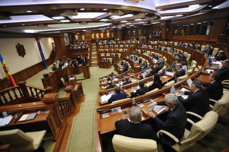 Moldova'da yolsuzluk skandalı hükümeti düşürdü