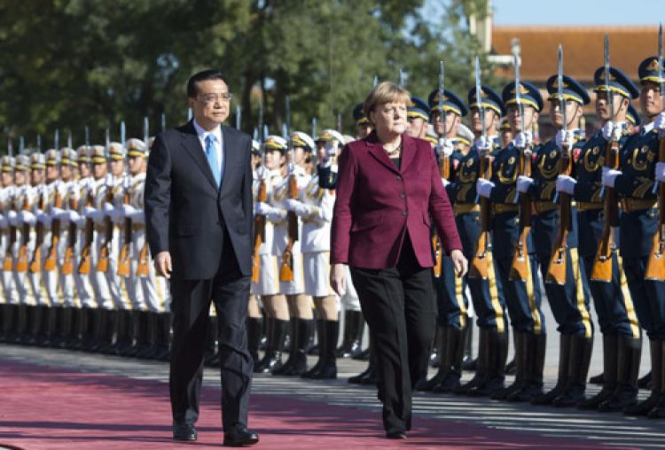 Merkel, 15,5 milyar euroluk Airbus anlaşması imzaladı