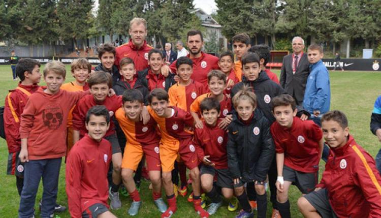 Galatasaray'da Benfica hazırlıkları başladı