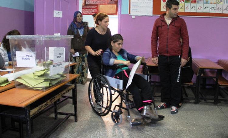 Güneydoğu’da  sandığa büyük ilgi
