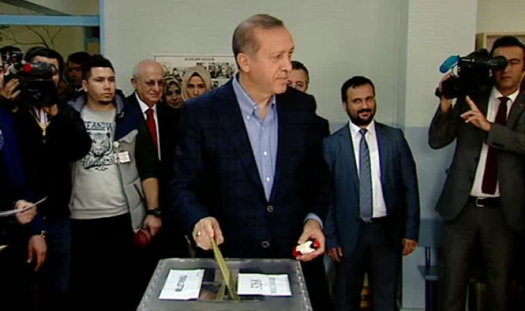 Erdoğan oyunu kullandı