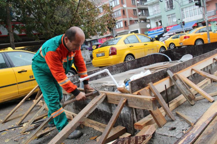 Çankaya ilçesindeki 102 taksi durağı yenileniyor