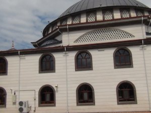 Bursa'da caminin çay ocağı soyuldu
