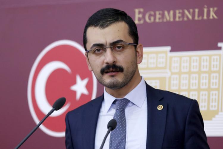 CHP’li Erdem: Basın kartlarına el koymaya hazırlanıyorlar