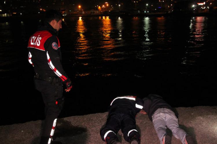 Ereğli'de denize düşen iki kişi kurtarıldı