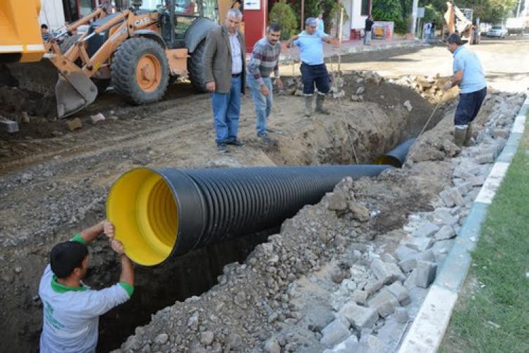 Devlet Bahçeli Bulvarı'nda yenileme ve altyapı çalışması başladı