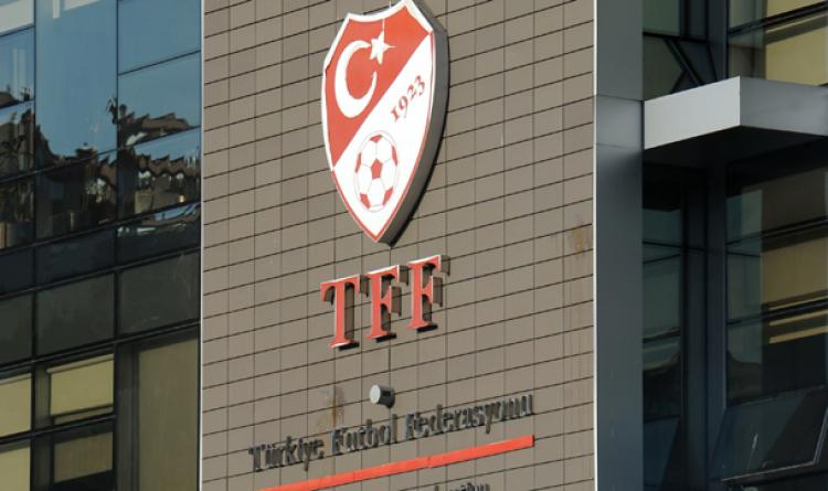 Bursaspor'a tribün kapama cezası