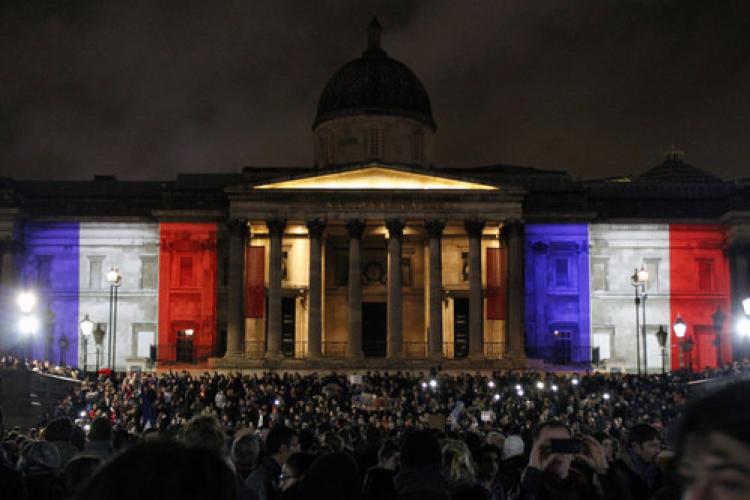 Londra’da binlerce kişi terörü lanetledi