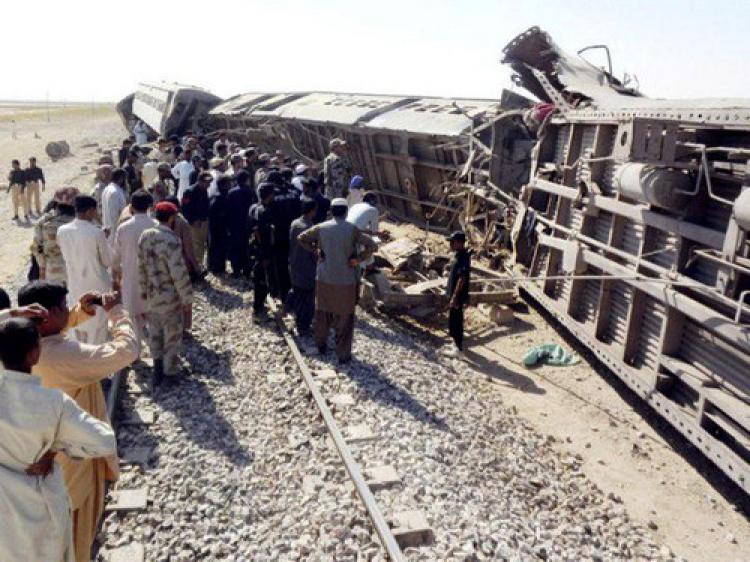 Pakistan’da tren kazası