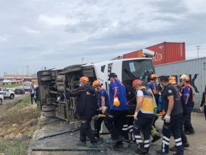 Bursa'da servis kazası: 1 ölü 20 yaralı