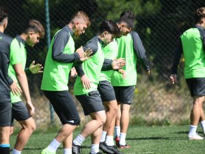 Bursaspor’da tempo arttı