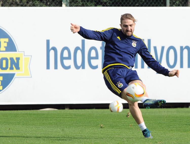 Fenerbahçe'de Caner müjdesi