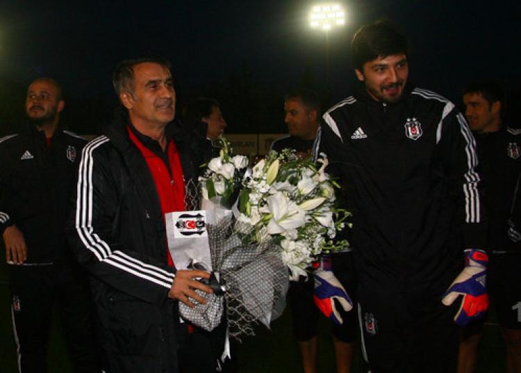 Beşiktaş'ta Şenol Güneş'e sürpriz kutlama