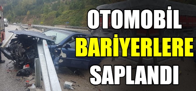 Otomobil bariyere saplandı
