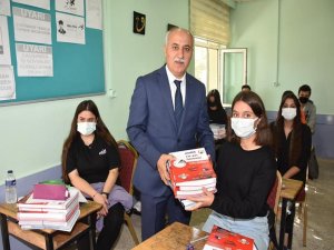 Yenişehir’de her okula engelli rampası