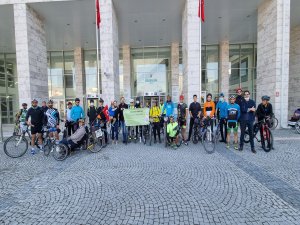 Pedallar SMA hastası Mehmet için döndü