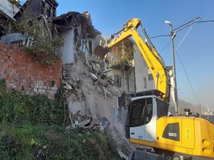 Osmangazi metruk binalar yıkılıyor