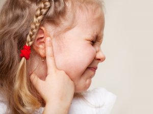 Çocuklarda kulak iltihabına dikkat!
