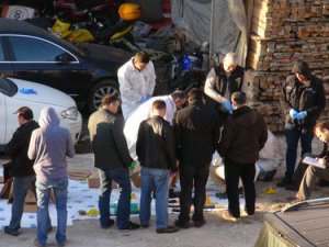 Çalıntı aracın bagajından el bombası ve kaleşnikof çıktı