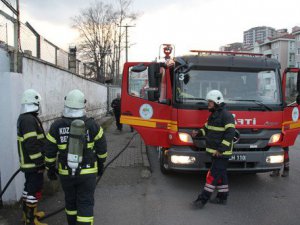 Tüp patladı, yangın çıktı, mahkumlar firar etti