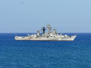 Rus savaş gemisi Türk balıkçı gemisine uyarı ateşi